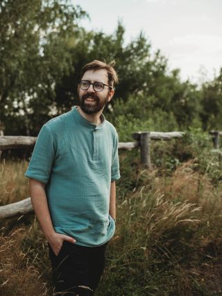 Tato pánská košile v sobě nese nejen lotyšské jméno Jānis, ale i ducha dnešní noci - Jāņu nakts. Svátek Jāņu nakts je...