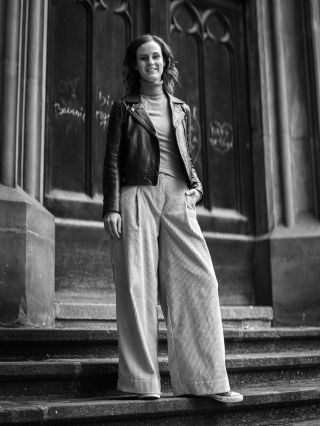 Manšestrové kalhoty si oblíbíte díky jejich pohodlnému širokému střihu a materiálu, který dýchá. Bavlněný manšestr je...